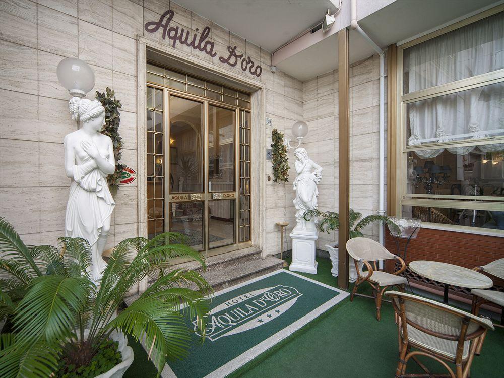ריצ'יונה Hotel Aquila D'Oro מראה חיצוני תמונה